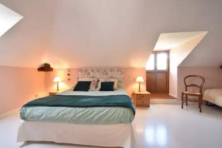 LE Moullin Mouille, Luxueuse demeure à Verneuil avec jardin clôturé - Photo 16