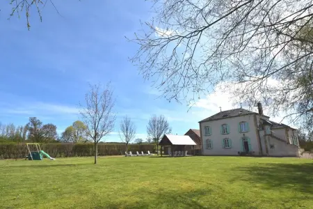 LE Moullin Mouille, Luxueuse demeure à Verneuil avec jardin clôturé - Photo 32