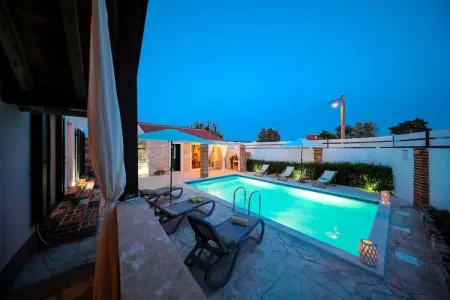 Vila Ikka, Villa à Pridraga avec piscine privée - Photo 6