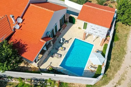 Vila Ikka, Villa à Pridraga avec piscine privée - Photo 8