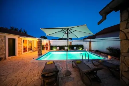Vila Ikka, Villa à Pridraga avec piscine privée - Photo 14