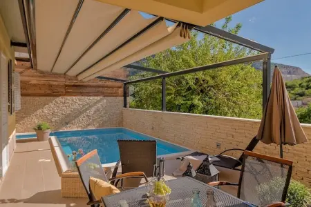 Villa Le Lu, Villa à Žrnovnica avec piscine chauffée - Photo 5