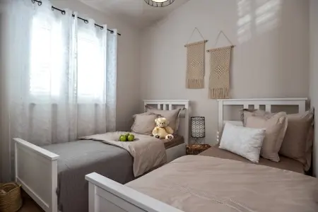 Villa Le Lu, Villa à Žrnovnica avec piscine chauffée - Photo 7