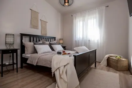 Villa Le Lu, Villa à Žrnovnica avec piscine chauffée - Photo 21