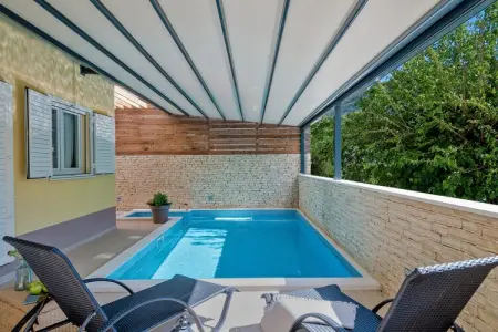 Villa Le Lu, Villa à Žrnovnica avec piscine chauffée - Photo 46