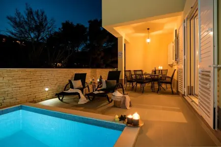 Villa Le Lu, Villa à Žrnovnica avec piscine chauffée - Photo 59