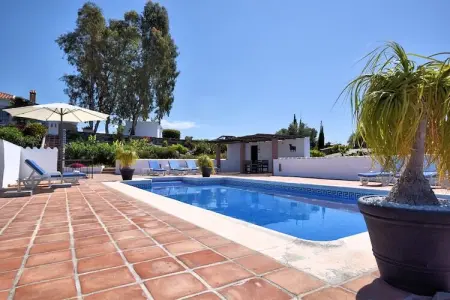 Casa Iris, Villa à Sayalonga avec Piscine Privée - Photo 10