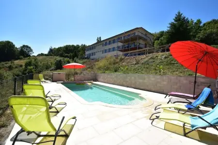 Apt  Piscine 4 pers - Levien, Manoir à Cuzy avec Piscine - Photo 6
