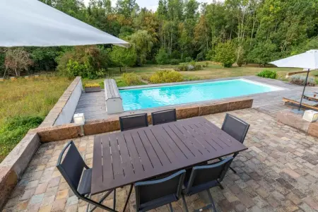 En pleine nature, Ferme à Yèvre-le-Châtel avec piscine - Photo 7