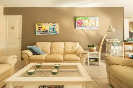 Maison dans le sud de la France avec piscineprivée - Photo 12