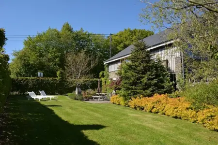 La Brocanteuse, Gîte avec baby-foot et jardin - Photo 18