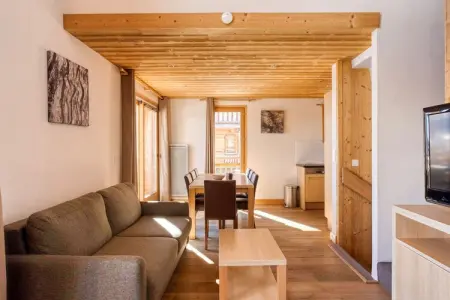 Les Portes du Grand Massif 6, Chalet enneigé avec vue - Photo 9