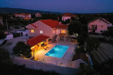 Vila Barka, Villa à Pridraga avec piscine privée - Photo 33