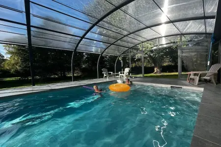 La Halte d'Ardennes, Ferme avec piscine intérieure - Photo 1