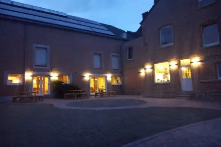 La Halte d'Ardennes, Ferme avec piscine intérieure - Photo 10