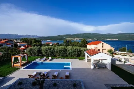 Vila Ena, Villa à Pridraga avec piscine près de la mer - Photo 5