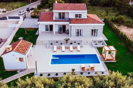 Vila Ena, Villa à Pridraga avec piscine près de la mer - Photo 10