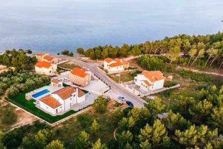Vila Ena, Villa à Pridraga avec piscine près de la mer - Photo 20