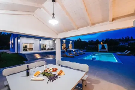 Vila Ena, Villa à Pridraga avec piscine près de la mer - Photo 24