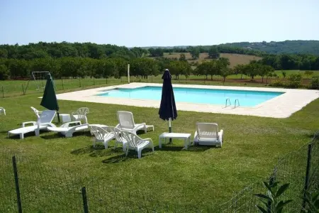Four a pain Carème, Maison de vacances séduisante à Salviac avec piscine - Photo 1