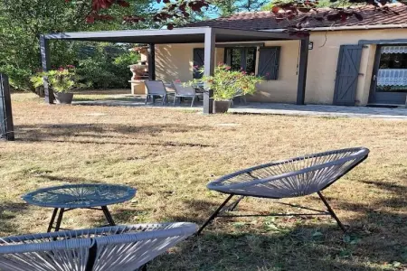 Jolie maison le Catalo, Agréable maison de vacances à Salviac avec piscine - Photo 3