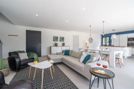 Villa Anne, Maison Beaufort avec Piscine Privée - Photo 17