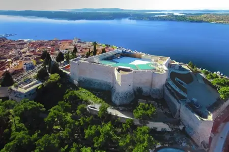 Drnis Dream, Maison à Drniš avec Piscine et Etnoland - Photo 30