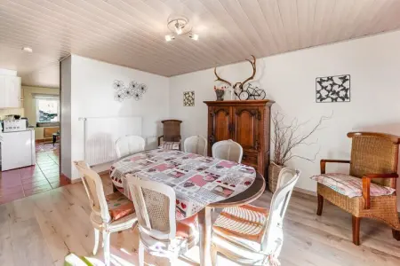 Au Vieux Puits, Maison de vacances à Houffaliz avec jardin - Photo 2