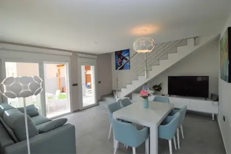 Casa Theunissen, Séjour Rojales avec jardin - Photo 8