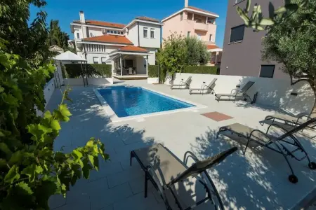 Sabai, Villa en bord de mer à Zadar avec piscine - Photo 6