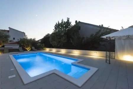 Sabai, Villa en bord de mer à Zadar avec piscine - Photo 7