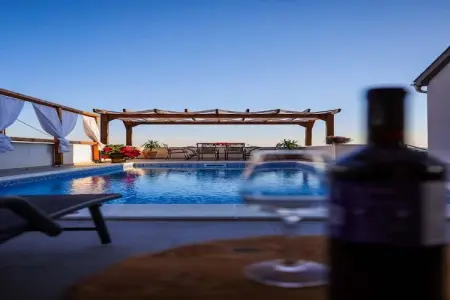 Ivona, Maison à Maslenica avec Vue sur Mer - Photo 36