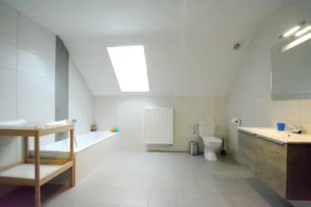 Li Moiny, Villa א Berismenil proche Forךt - Photo 14