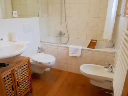 Chesa San Bastiaun B4, Appartement 4 personnes à Samedan - Photo 17
