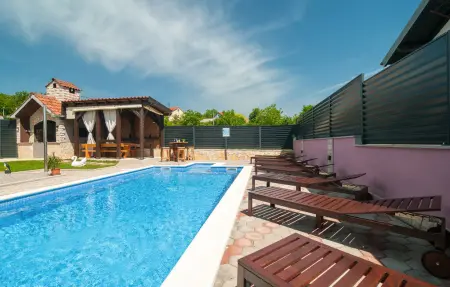 Maison 8 personnes à Hrvace - Photo 4