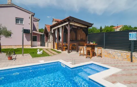 Maison 8 personnes à Hrvace - Photo 8