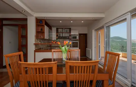 Maison 9 personnes à Vrgorac - Photo 3