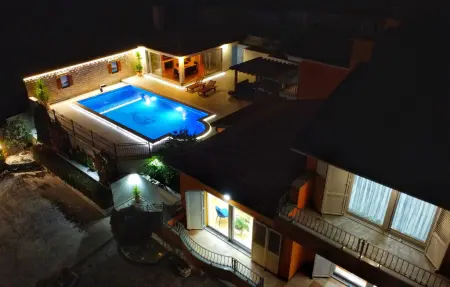 Maison 9 personnes à Vrgorac - Photo 16