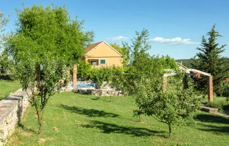 Maison 10 personnes à Sinj - Photo 1