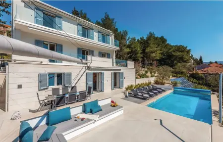 Maison 8 personnes à Milna - Photo 1