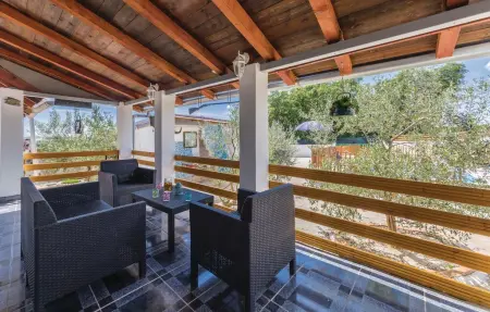 Maison 8 personnes à Valtura - Photo 1