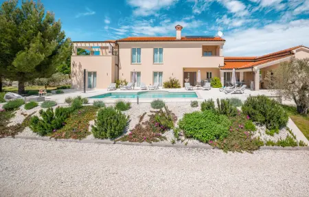 Maison 8 personnes à Vodnjan - Photo 1