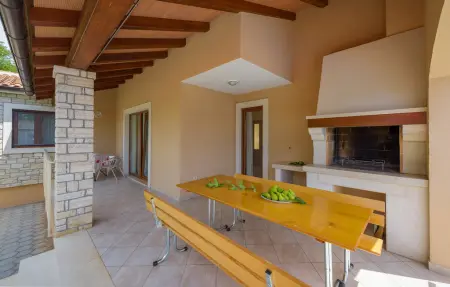 Maison 6 personnes à Tinjan - Photo 3