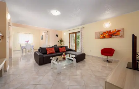 Maison 6 personnes à Tinjan - Photo 19