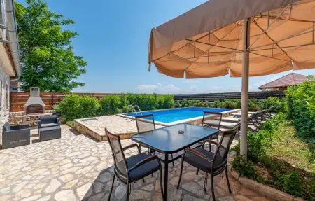 Maison 4 personnes à Lisane Tinjske - Photo 1