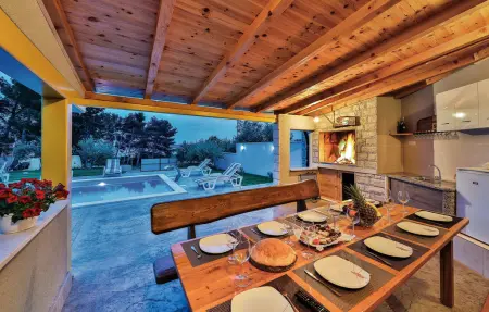 Maison 10 personnes à Kastel Kambelovac - Photo 4