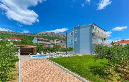 Maison 10 personnes à Kastel Kambelovac - Photo 13