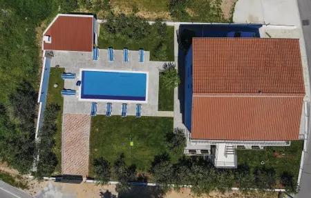 Maison 10 personnes à Kastel Kambelovac - Photo 15