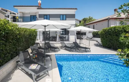 Maison 8 personnes à Banjole - Photo 1