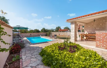 Maison 8 personnes à Golubovo - Photo 10